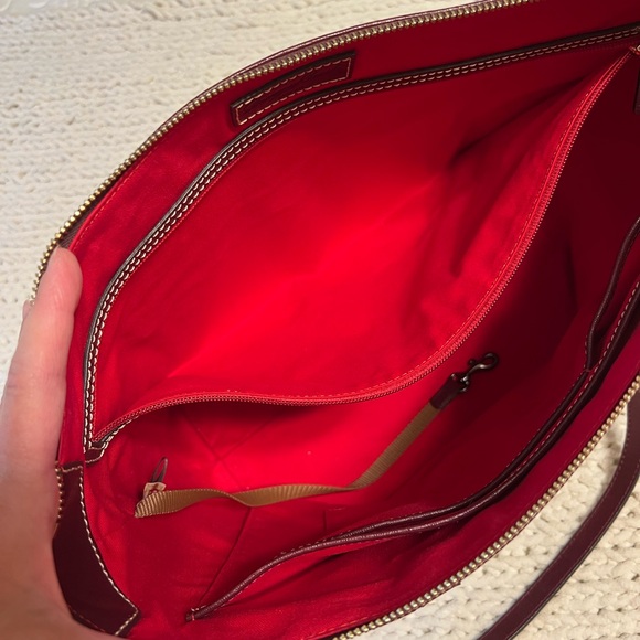 Dooney & Bourke Wren Tote Bag Bordeaux - Picture 3 of 5